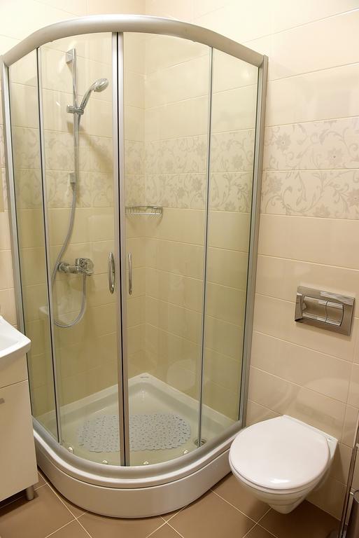 Apartman Cesaric Ösek Dış mekan fotoğraf