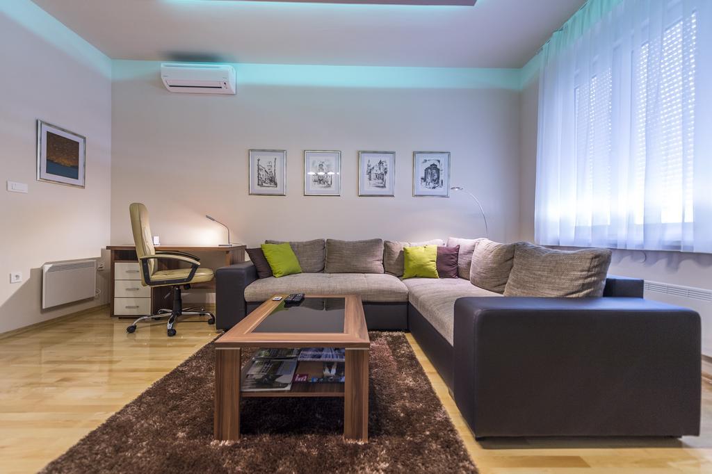 Apartman Cesaric Ösek Dış mekan fotoğraf